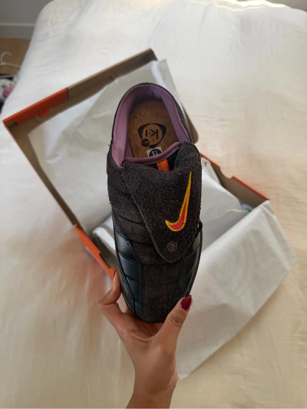 Nike Total 90 x  KOI - NWT brown mule